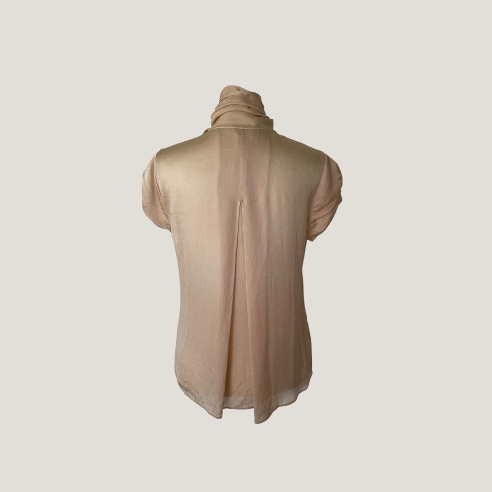 Vintage Y2K Silk Bow Tie Blouse by Bebe - size XS
🕊️ - Picture 5 of 8